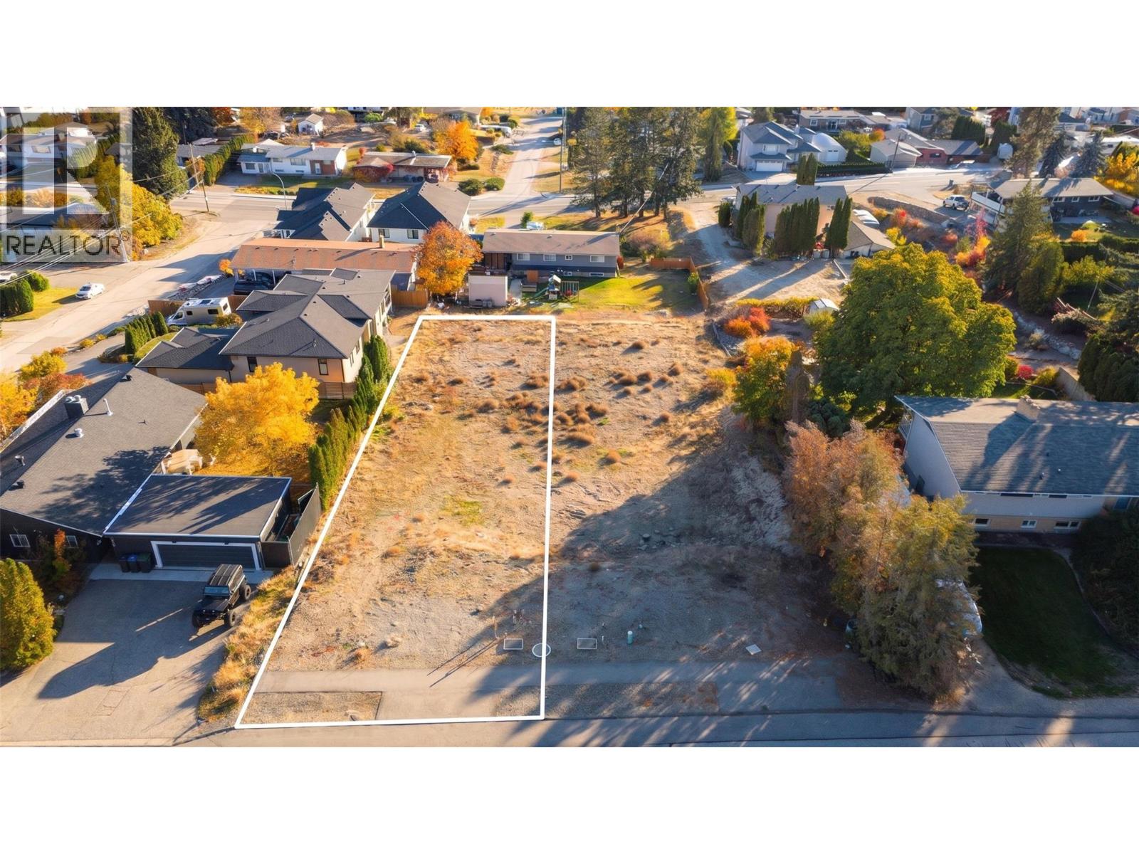  950 Skyline Road, West Kelowna - Image 1