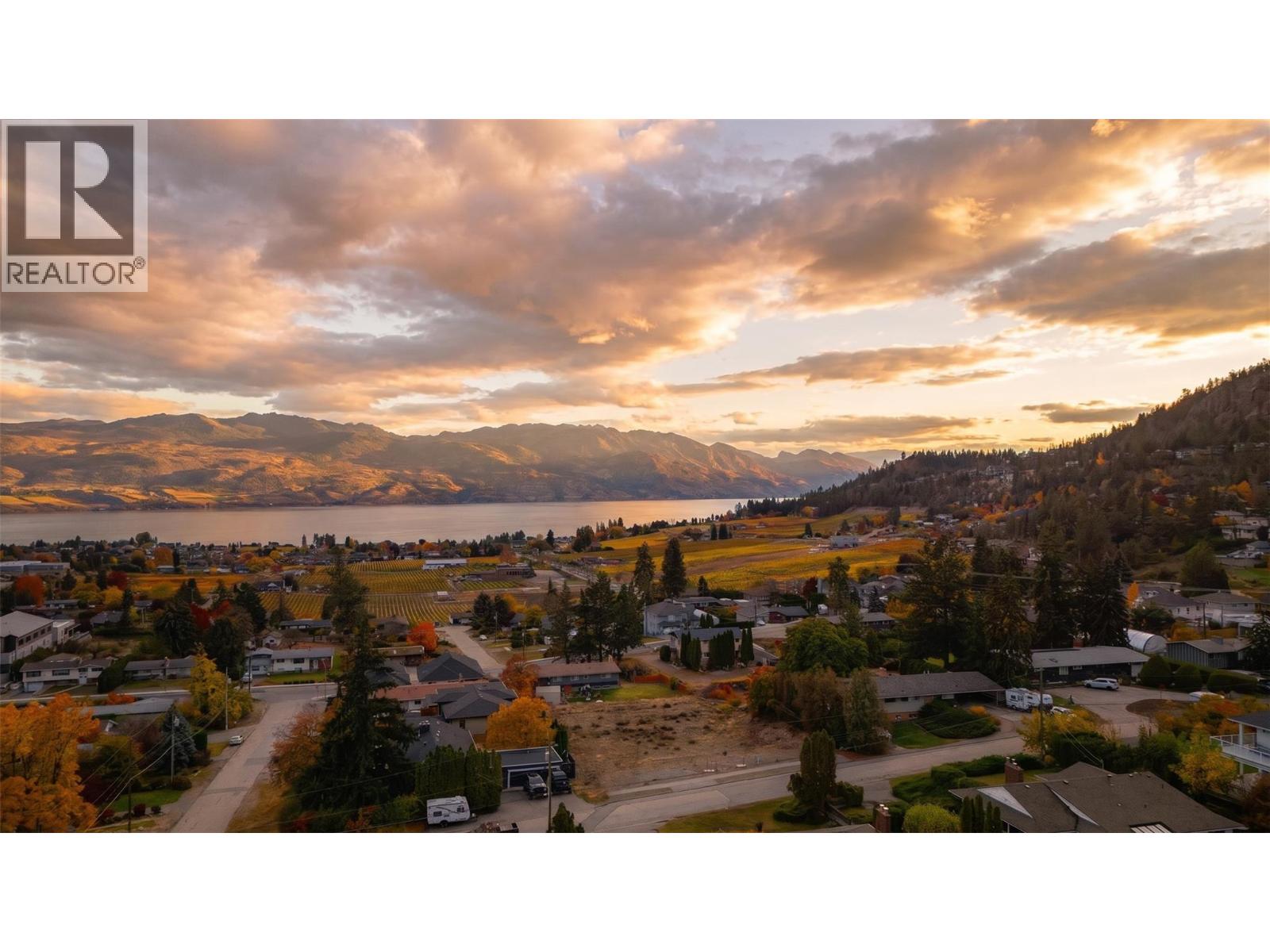  950 Skyline Road, West Kelowna - Image 1