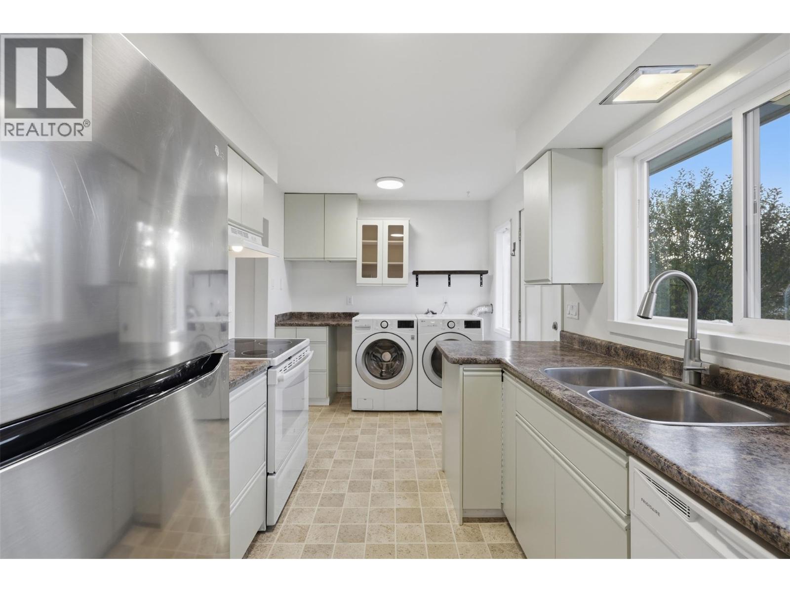 675 Windsor Avenue - 16