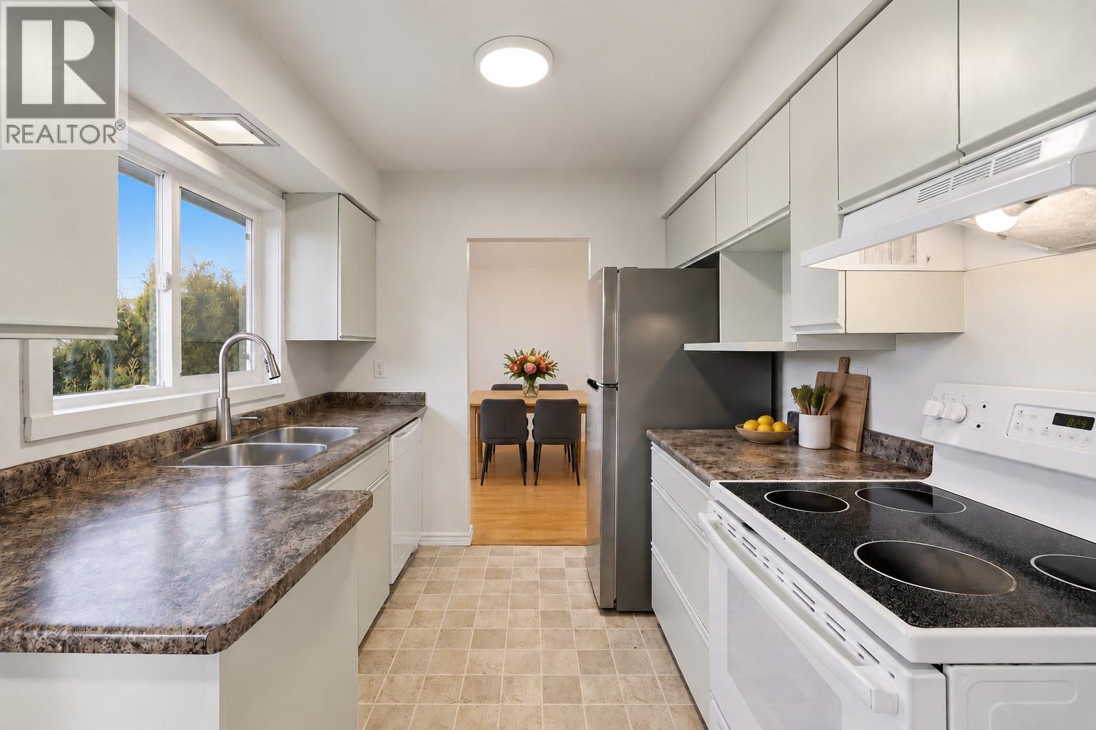675 Windsor Avenue - 6