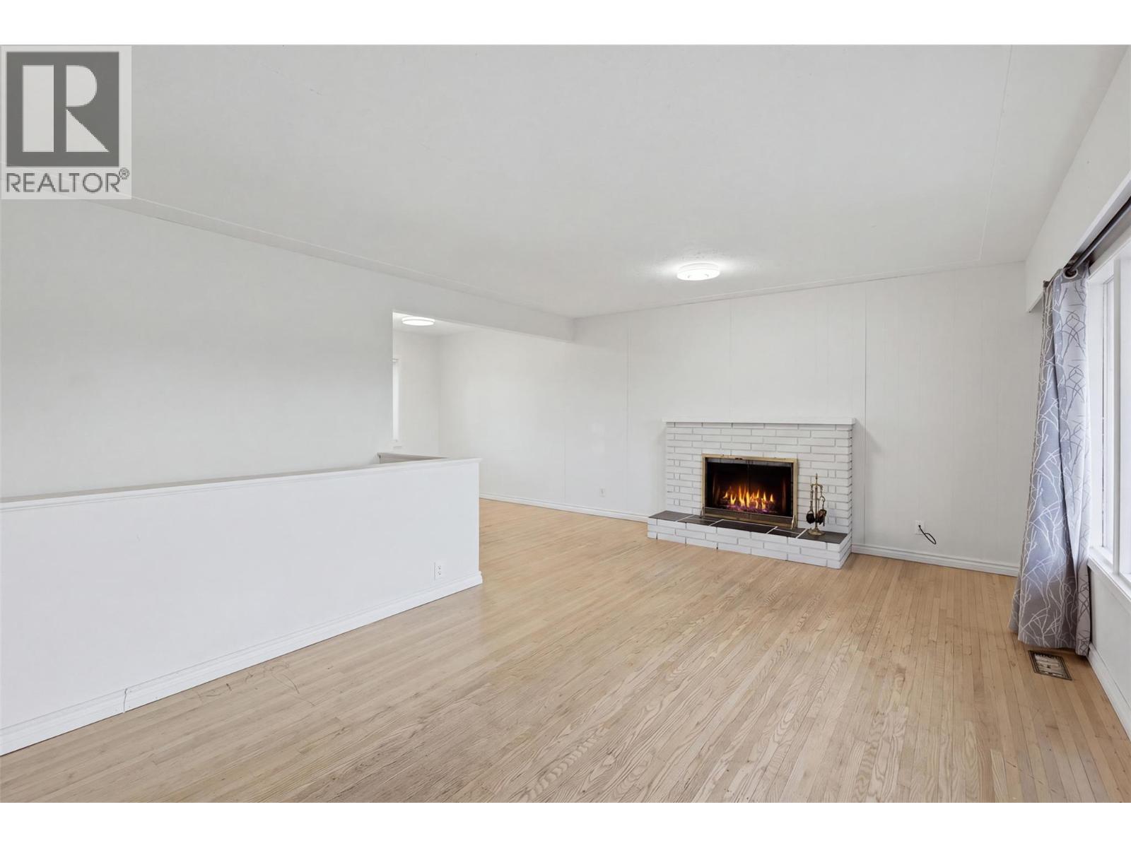 675 Windsor Avenue - 9
