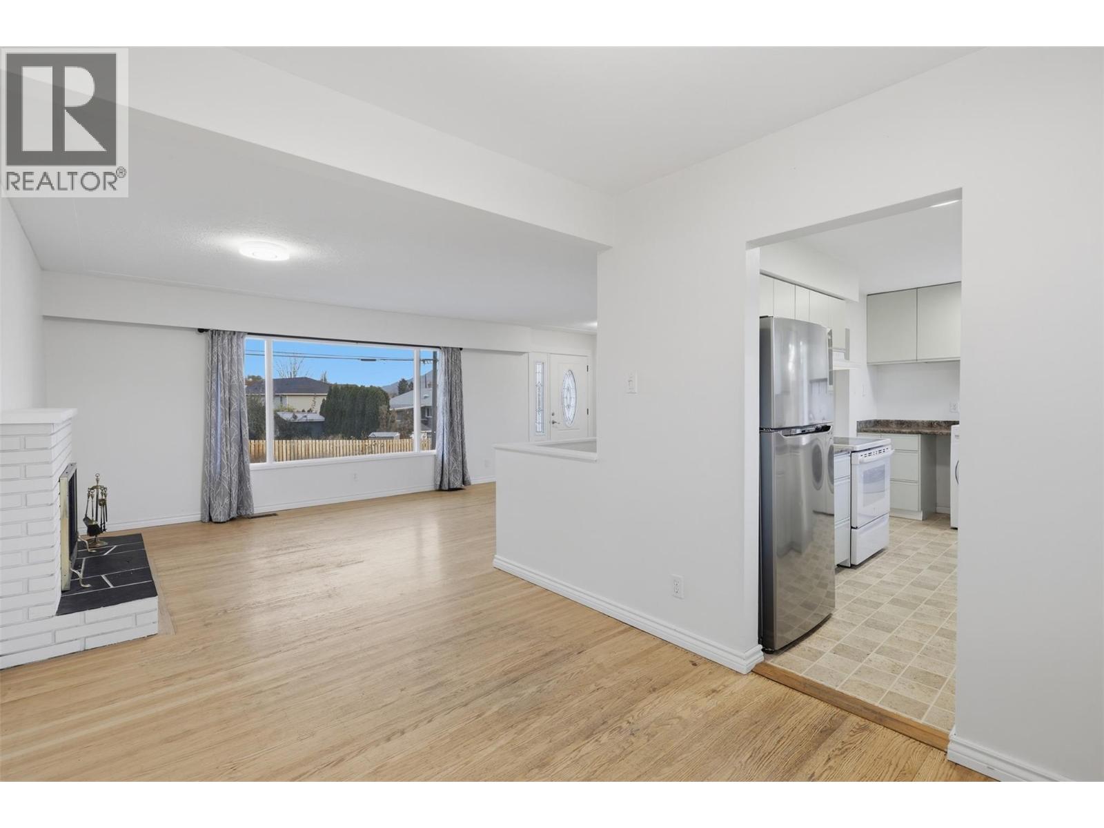 675 Windsor Avenue - 15