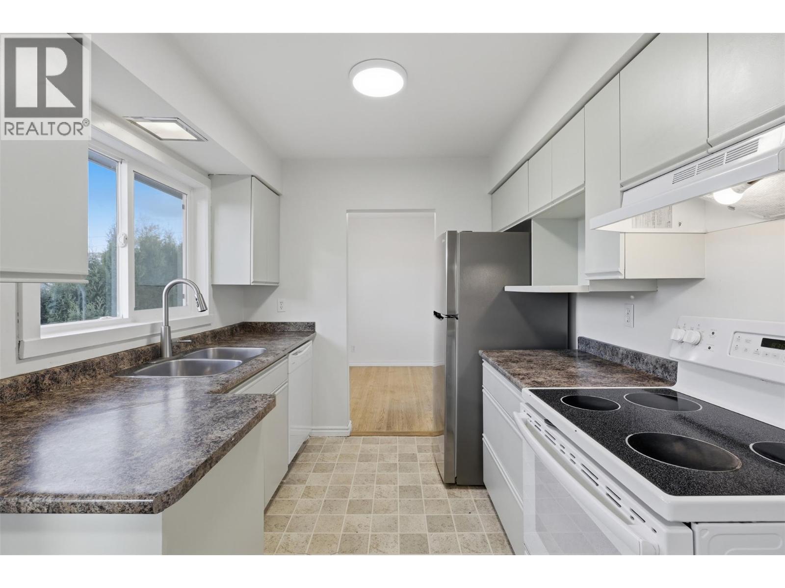 675 Windsor Avenue - 18