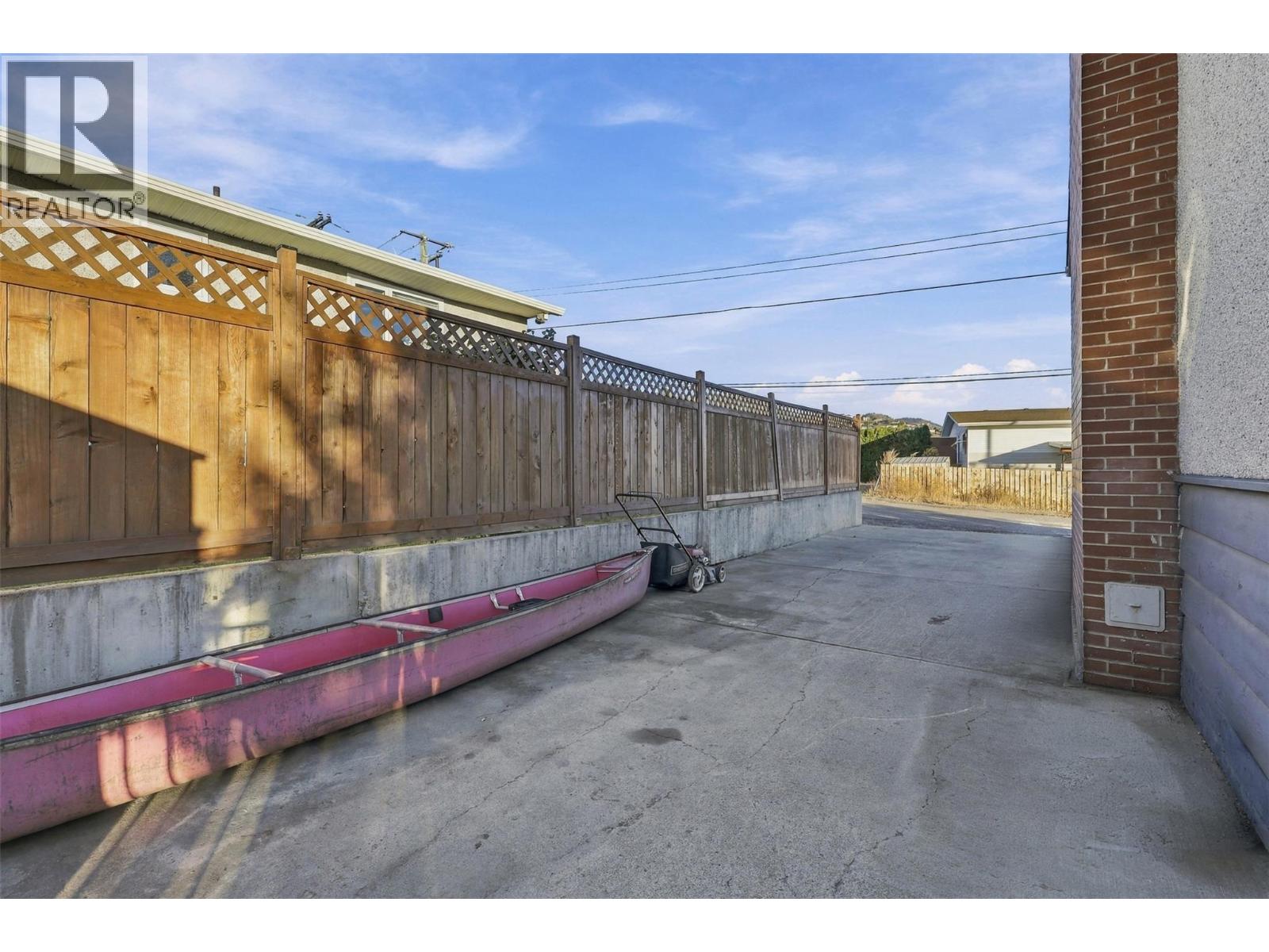 675 Windsor Avenue - 39