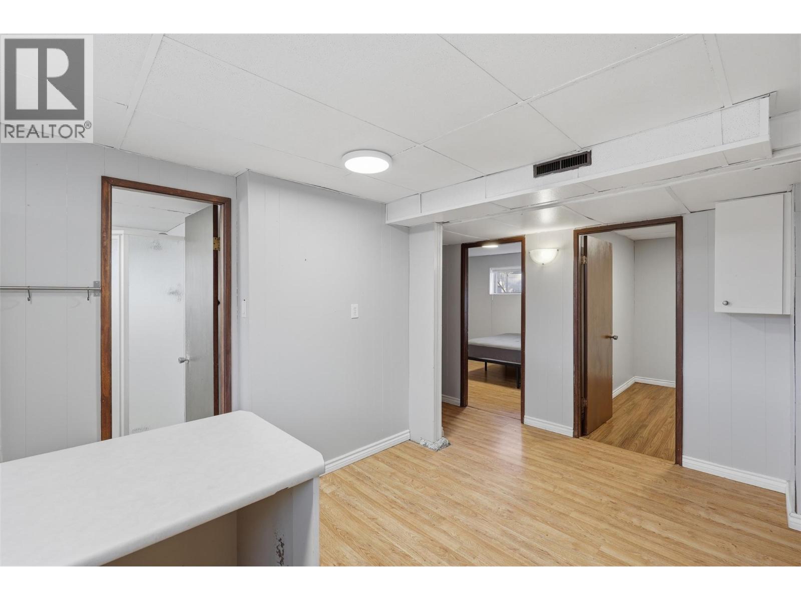 675 Windsor Avenue - 50