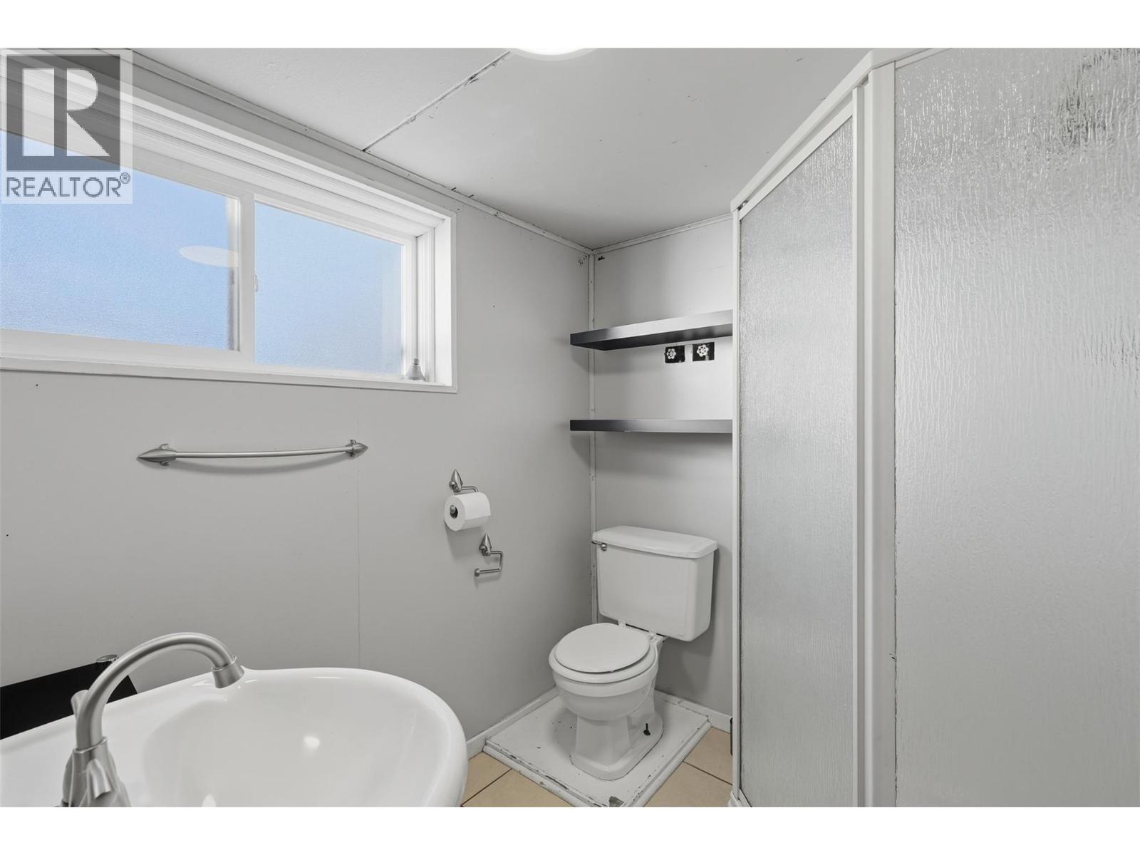 675 Windsor Avenue - 54