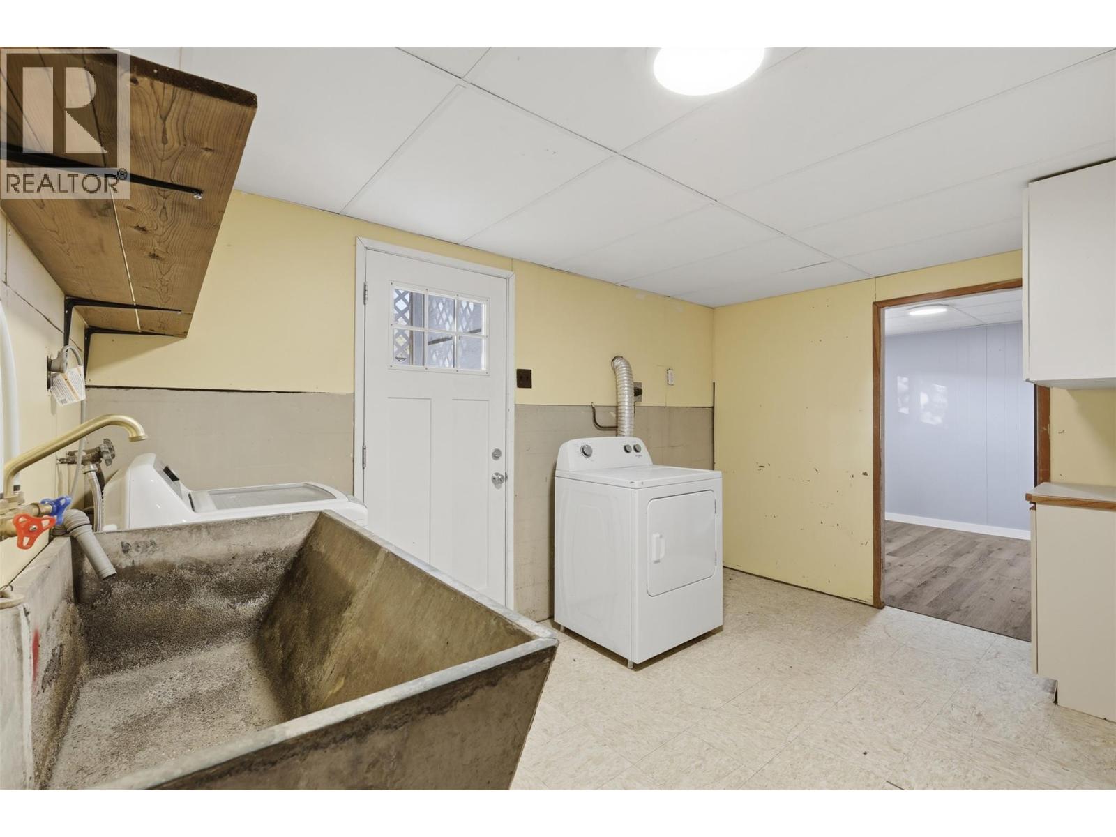 675 Windsor Avenue - 59