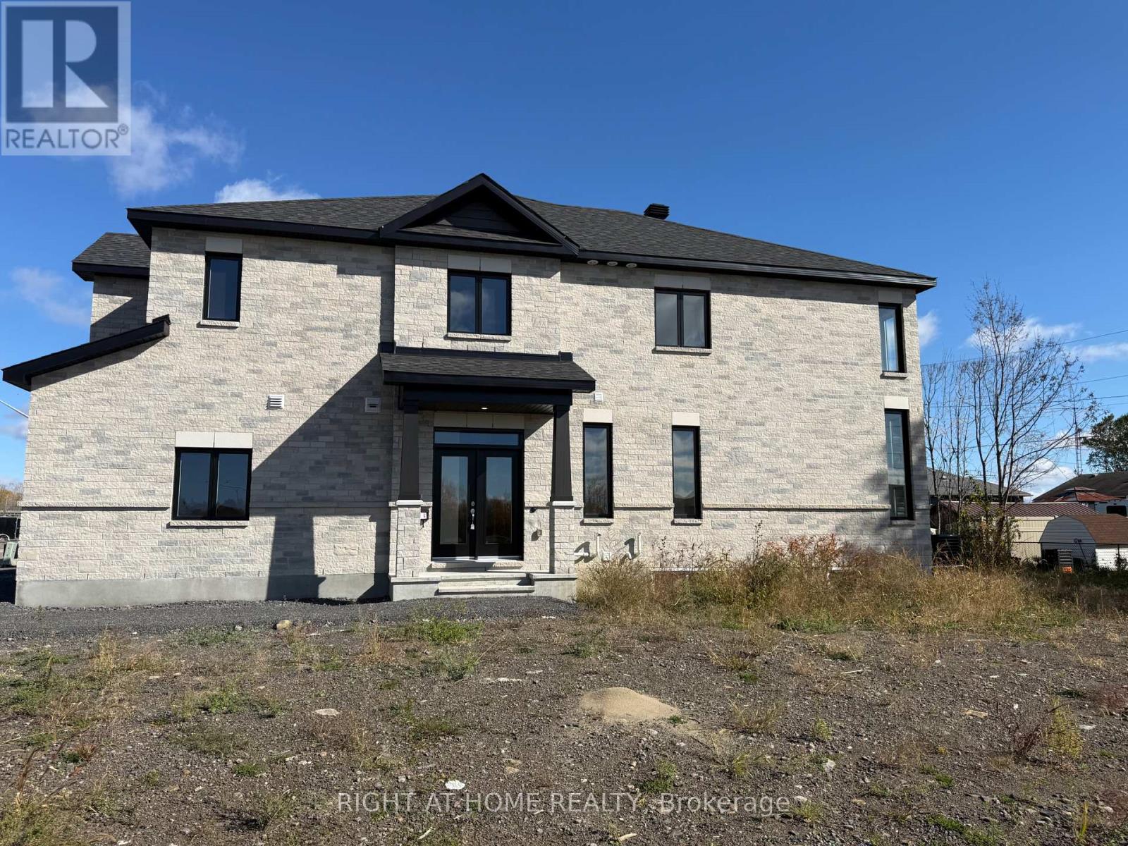 1 FISHER AVENUE W, South Dundas