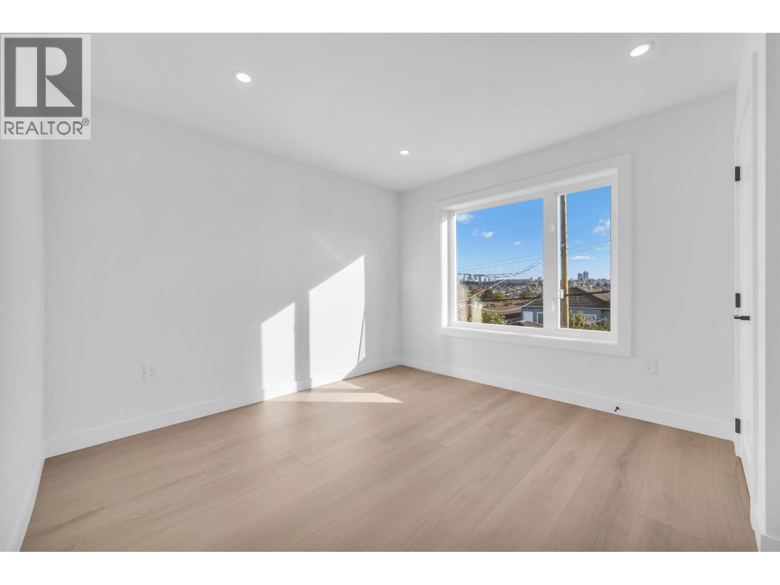 3036 E 5th Avenue, Vancouver — photo 15