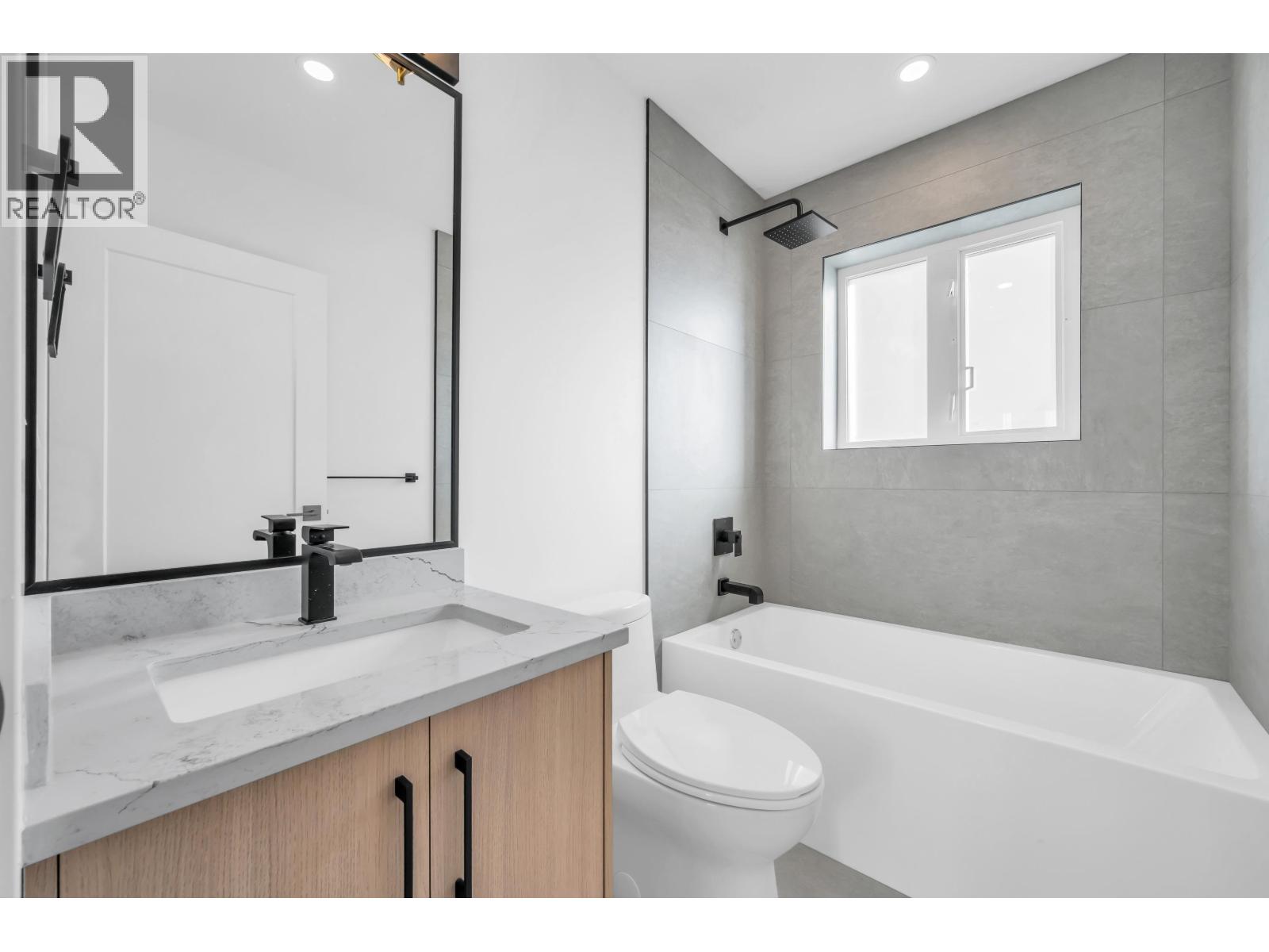 3036 E 5th Avenue, Vancouver — photo 19