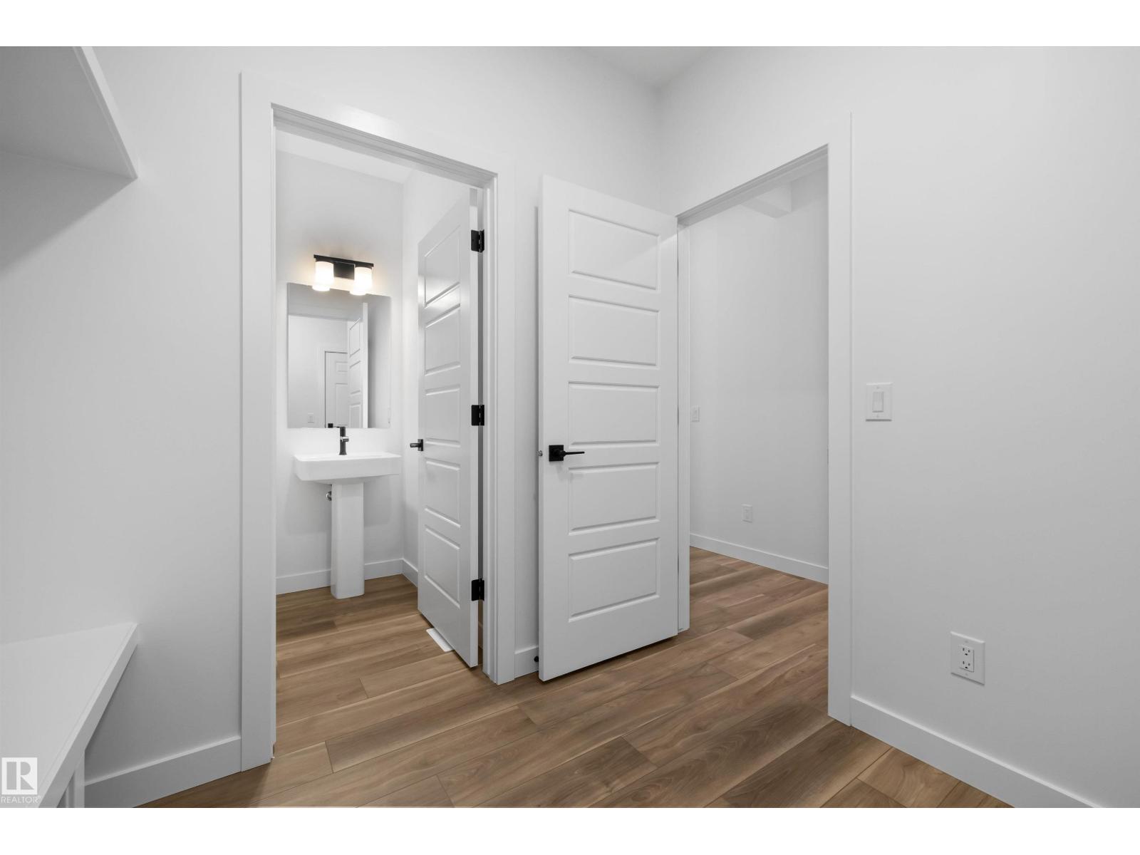 Property photograph 5 for MLS E4492114