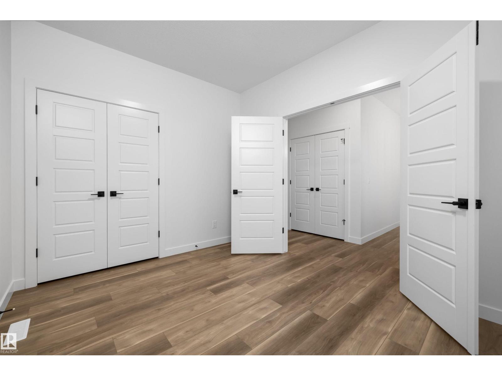 Property photograph 8 for MLS E4492114