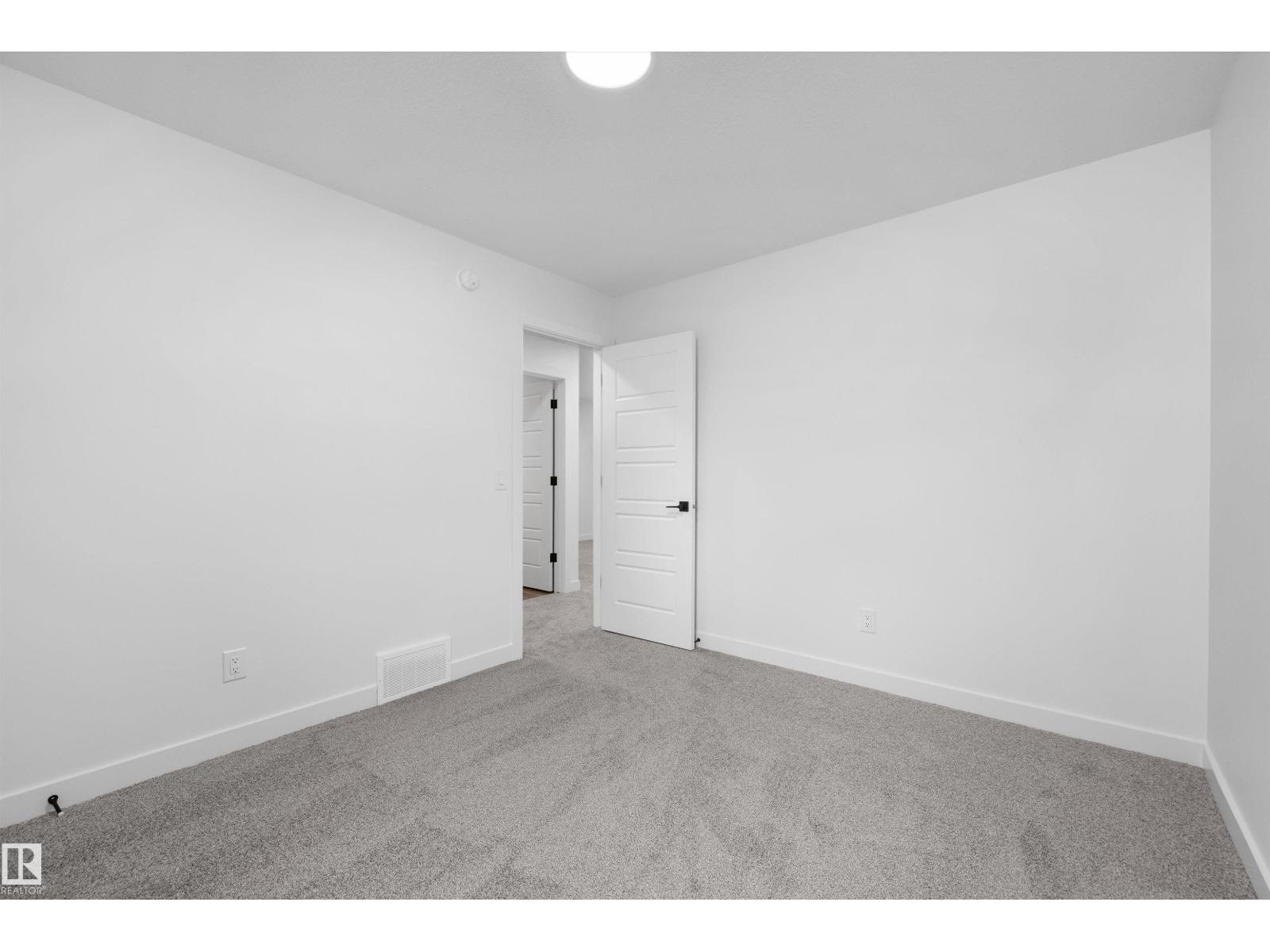 Property photograph 38 for MLS E4492114
