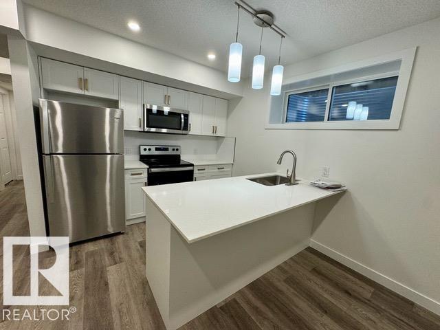 #BSMT 22120 80 AV NW NW, Edmonton
