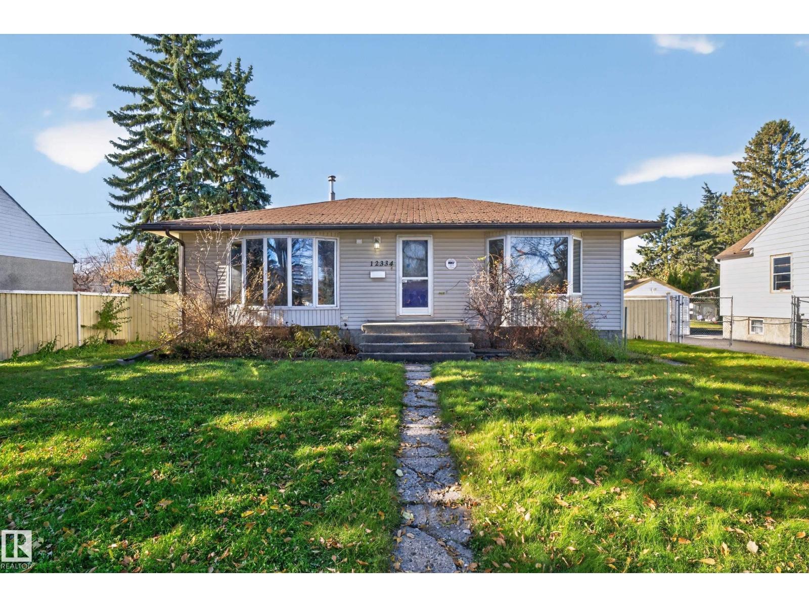 12334 79 ST NW, Edmonton, Alberta, T5B2M1