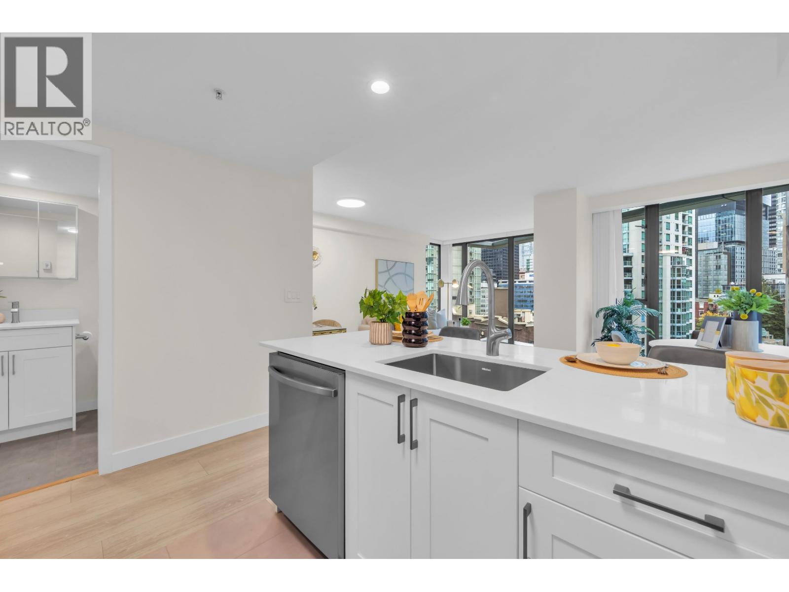 909 1331 W Georgia Street, Vancouver — photo 5
