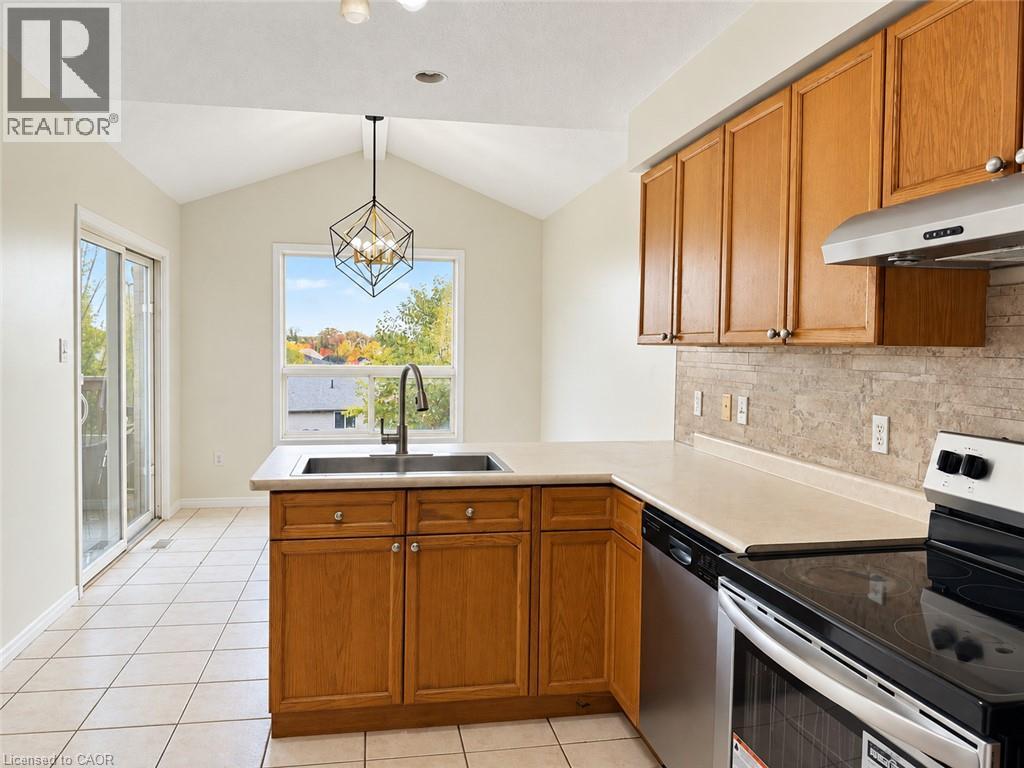 219 BRITTON Place Unit# #Main, Kitchener — photo 10