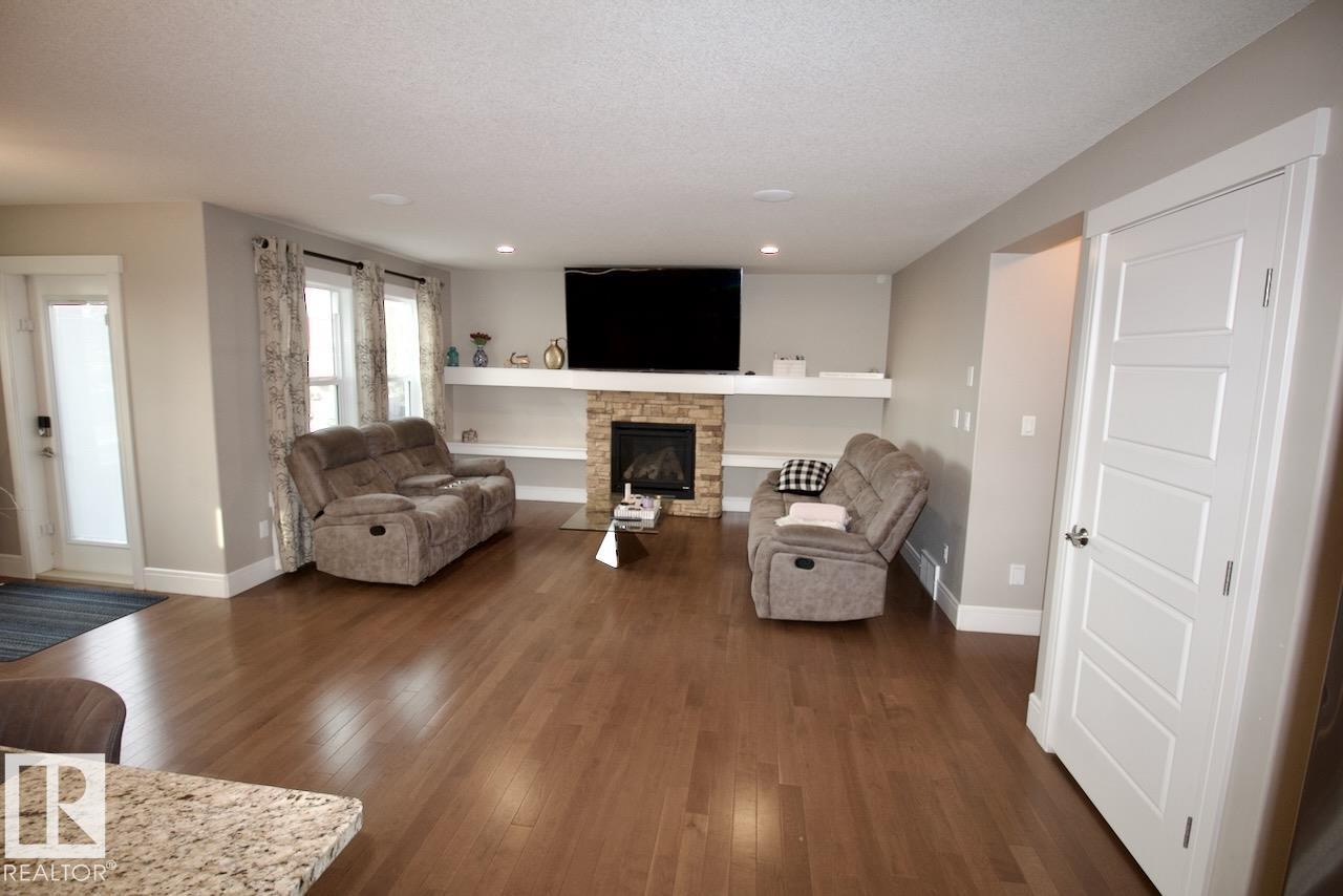 7704 ELLESMERE LN, Sherwood Park — photo 15