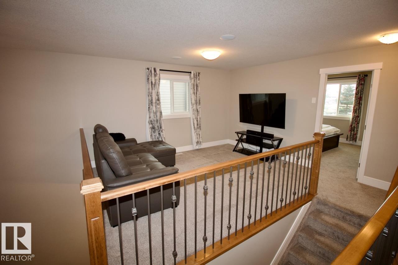 7704 ELLESMERE LN, Sherwood Park — photo 24