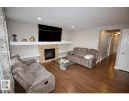 7704 Ellesmere Ln, Sherwood Park, AB T8H0P7 Photo 12