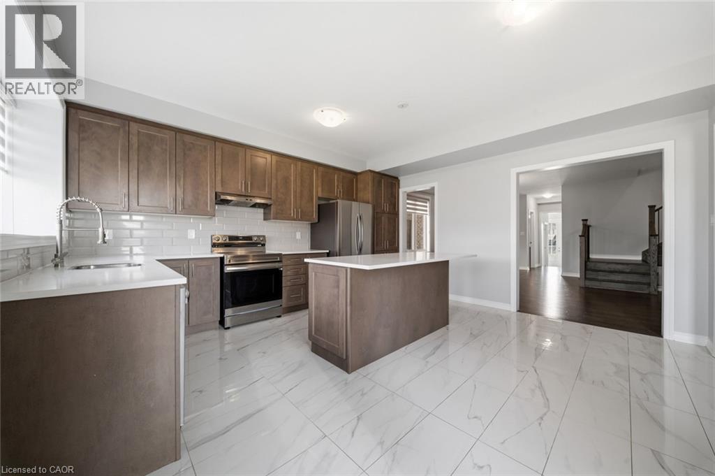 104 STRICKLAND Avenue, Brantford — photo 11