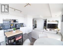 1017 - 120 Varna Drive, Toronto, ON M6A0B3 Photo 18
