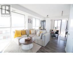 1017 - 120 Varna Drive, Toronto, ON M6A0B3 Photo 10