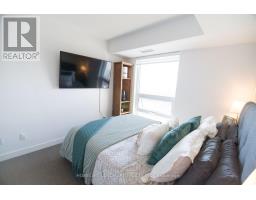 1017 - 120 Varna Drive, Toronto, ON M6A0B3 Photo 25