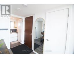 1017 - 120 Varna Drive, Toronto, ON M6A0B3 Photo 8