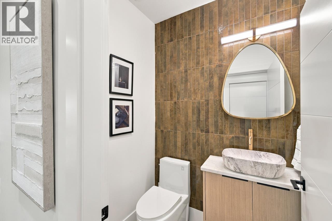 2 841 E 39th Avenue, Vancouver — photo 16