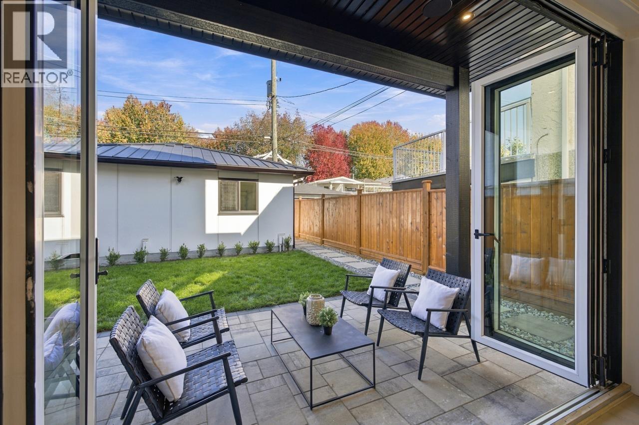 2 841 E 39th Avenue, Vancouver — photo 9