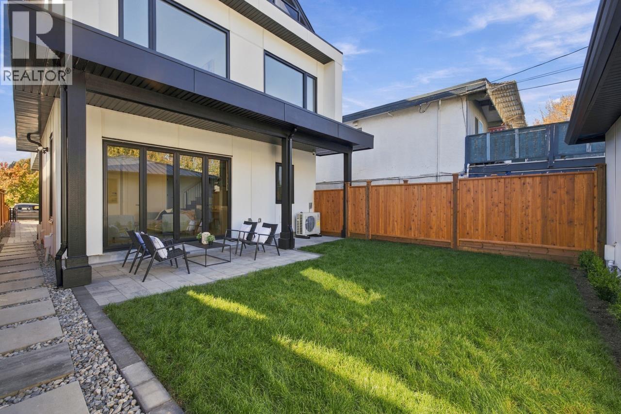 2 841 E 39th Avenue, Vancouver — photo 36
