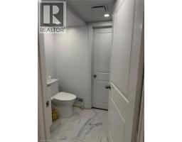 32 Orchid Crescent, Kitchener, ON N2E3N3 Photo 8