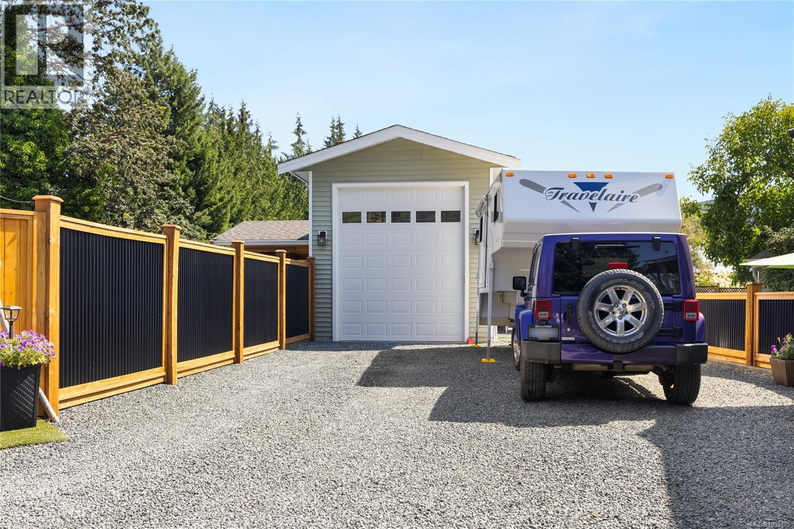 1988 Maple Bay Rd - 50