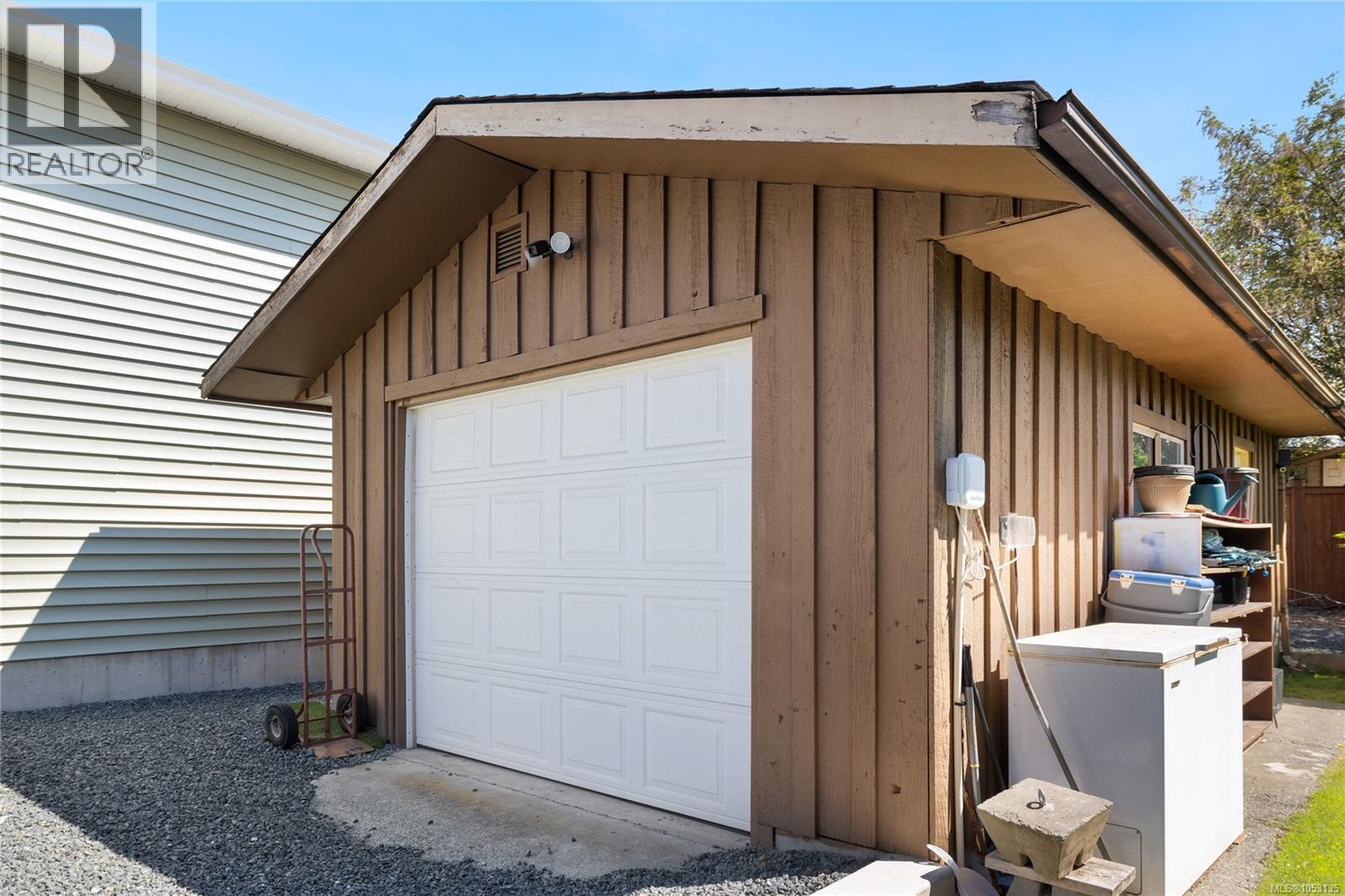 1988 Maple Bay Rd - 53