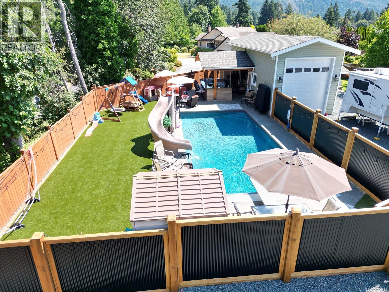 1988 Maple Bay Rd - 7