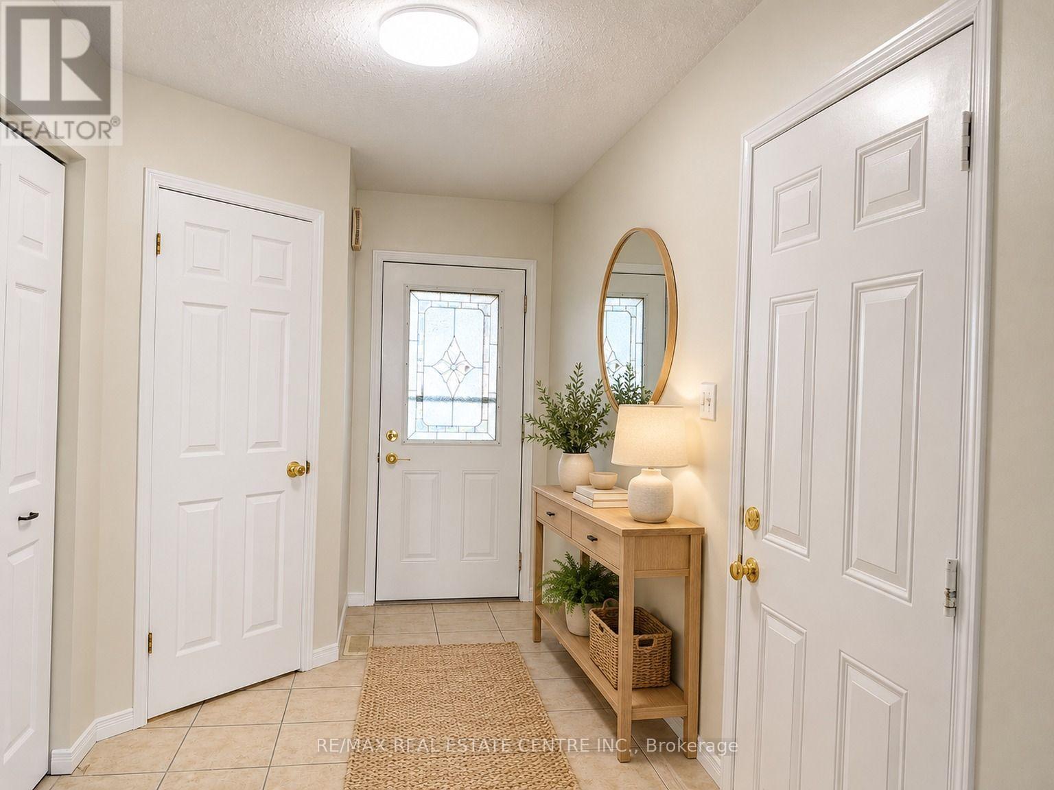 219 BRITTON PLACE, Kitchener — photo 3