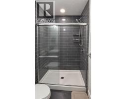 4pc Bathroom - 93 Carrington Boulevard Nw, Calgary, AB T3P1K8 Photo 16