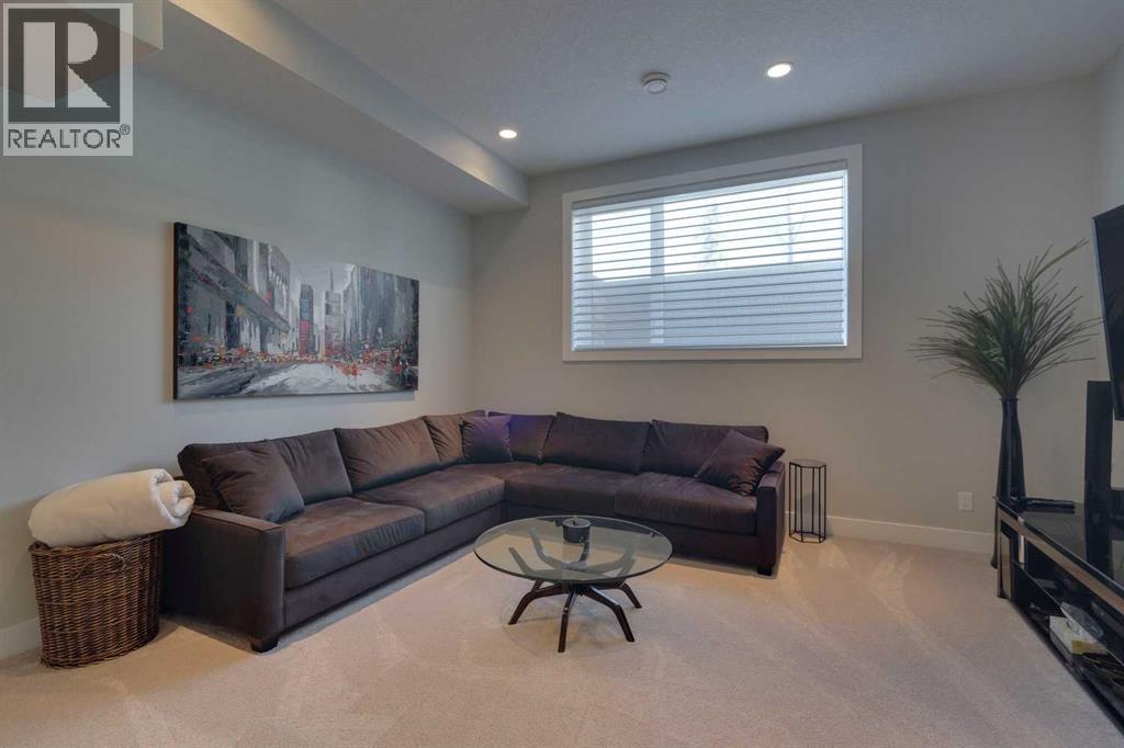 Property photograph 33 for MLS A2353341