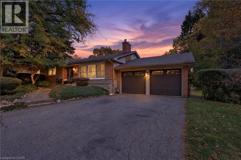 319 SOUTH Court, Burlington