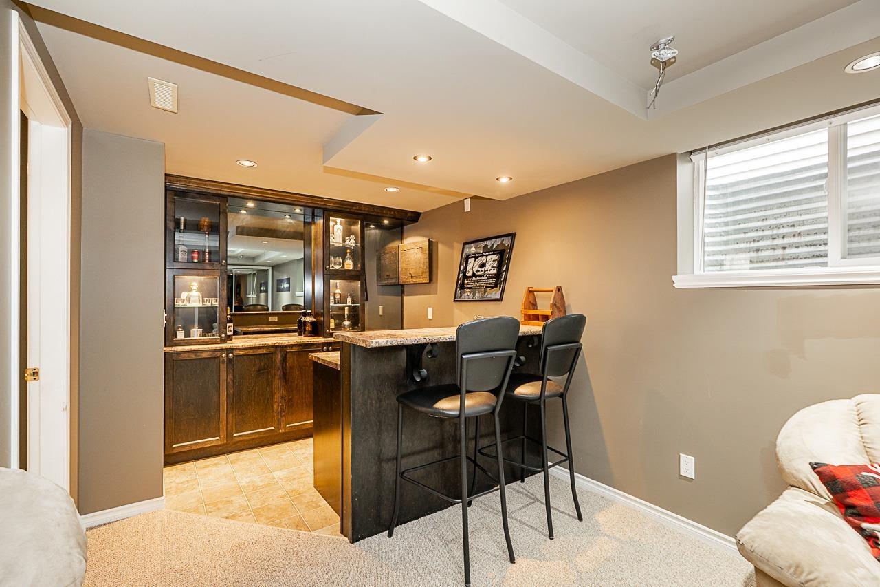 6689 185th Street, Surrey — photo 32