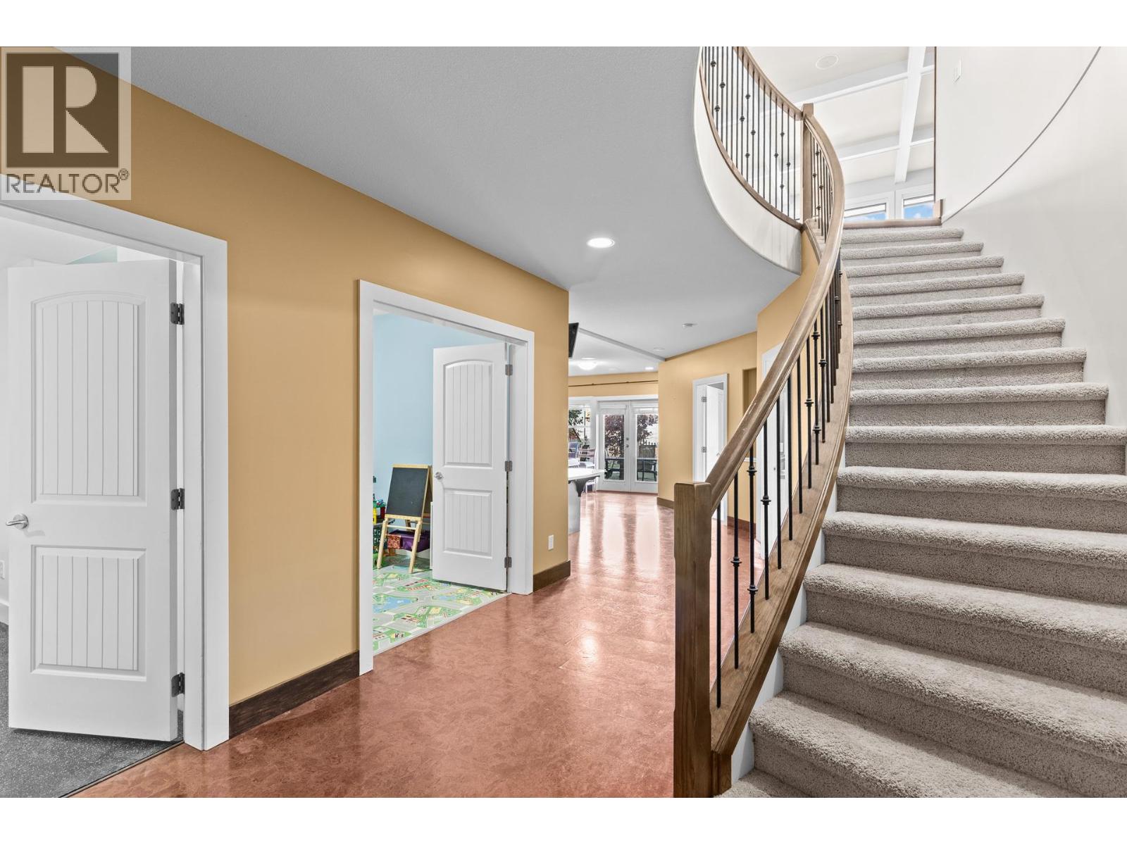  5344 Ptarmigan Street, Kelowna
