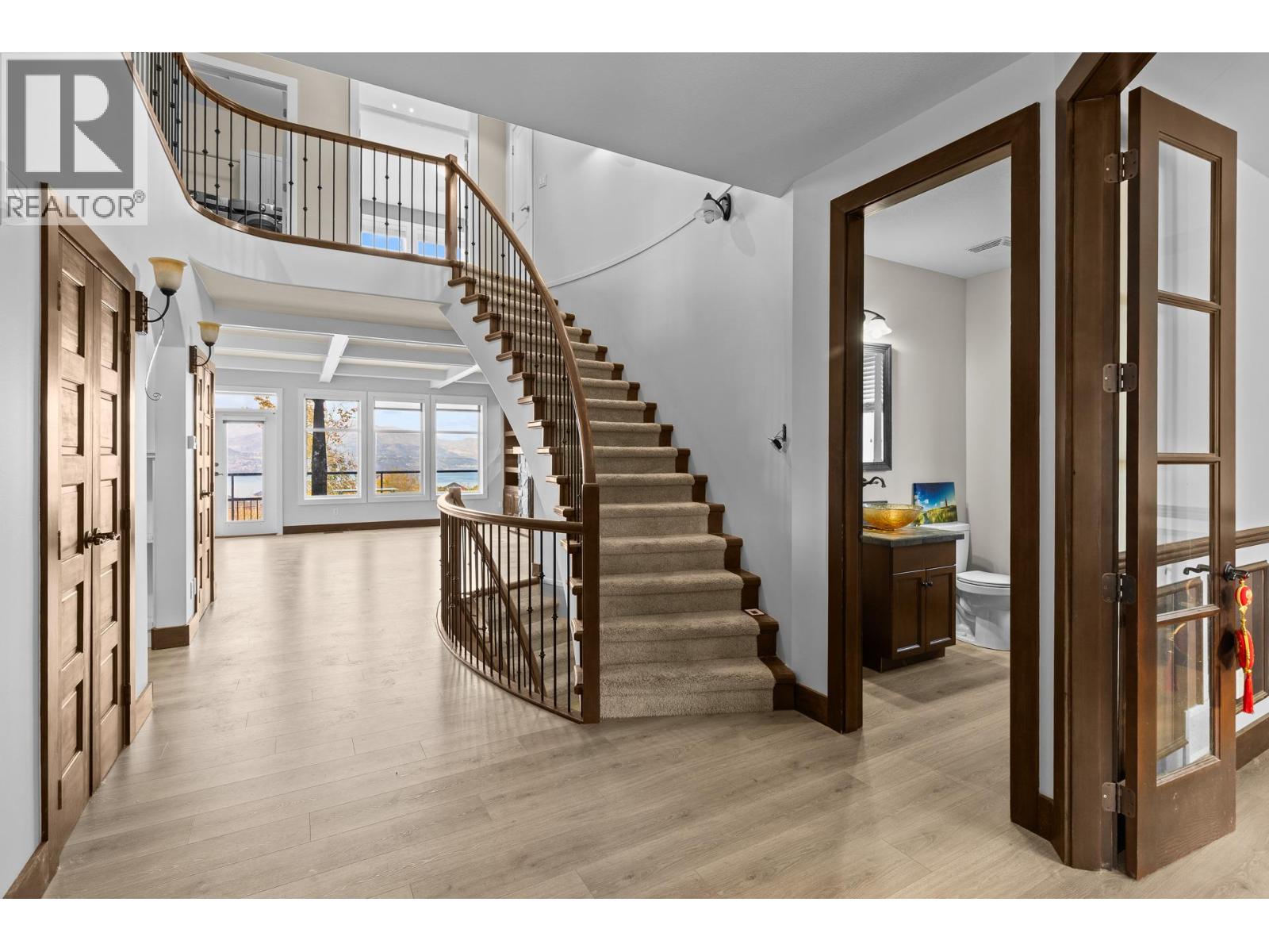  5344 Ptarmigan Street, Kelowna