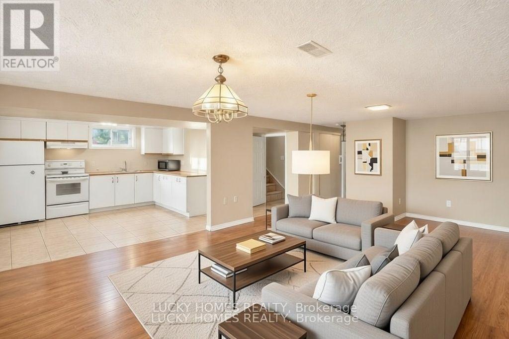3061 LLOYD GEORGE BOULEVARD - 50