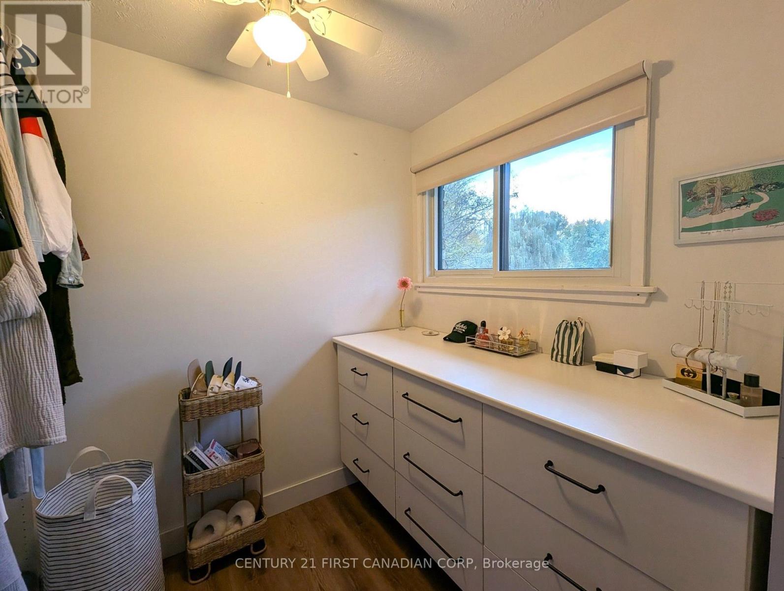 22827 MELBOURNE ROAD, Southwest Middlesex — photo 11