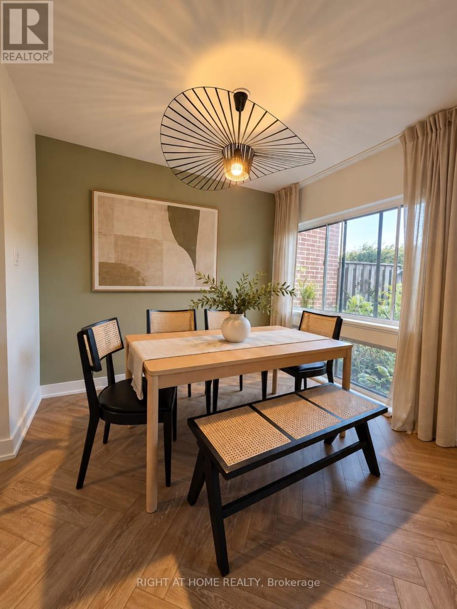 4 - 1230 GRIPSHOLM ROAD, Mississauga (Applewood) — photo 5