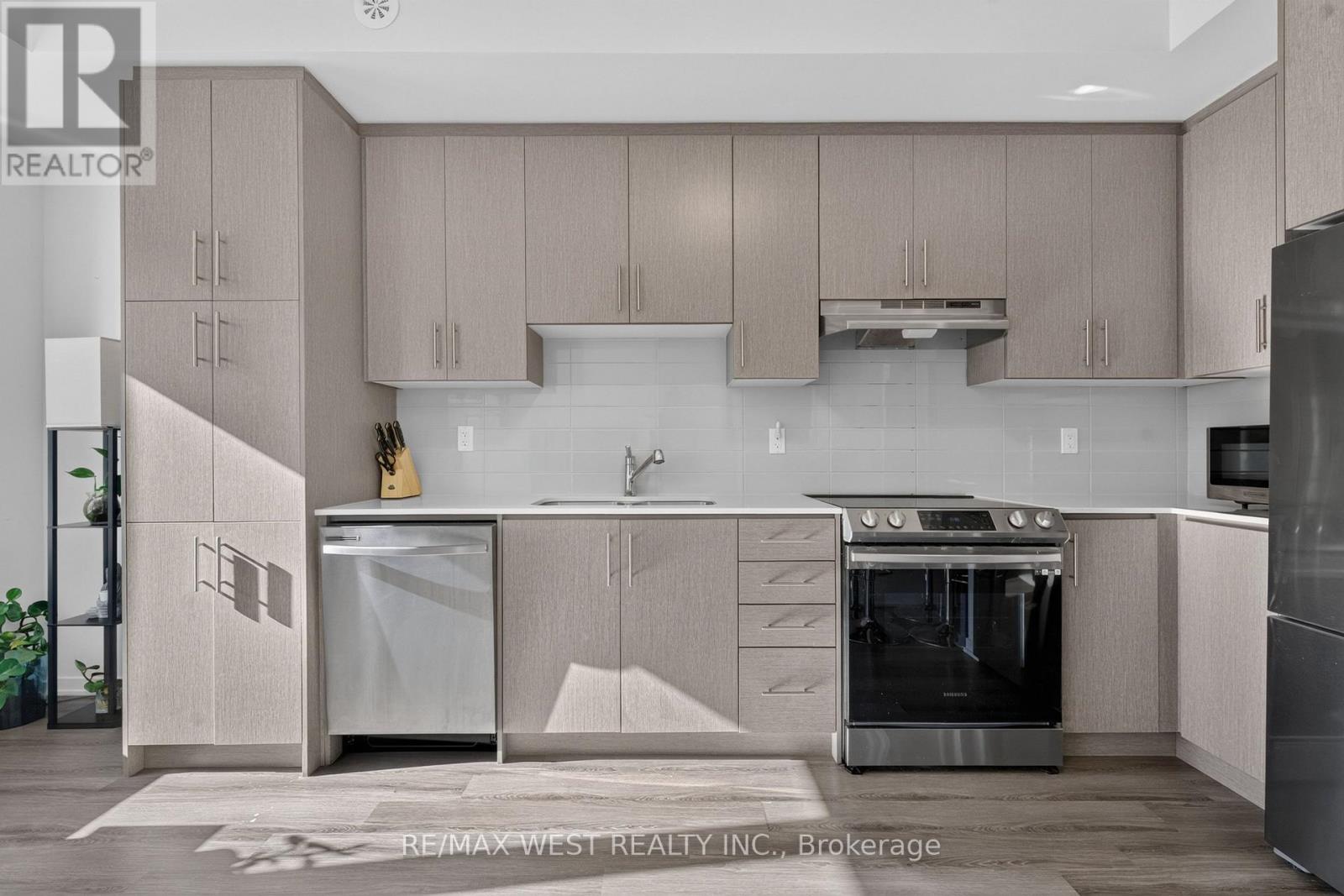 68 - 5 WILLIAM JACKSON WAY, Toronto (New Toronto) — photo 11