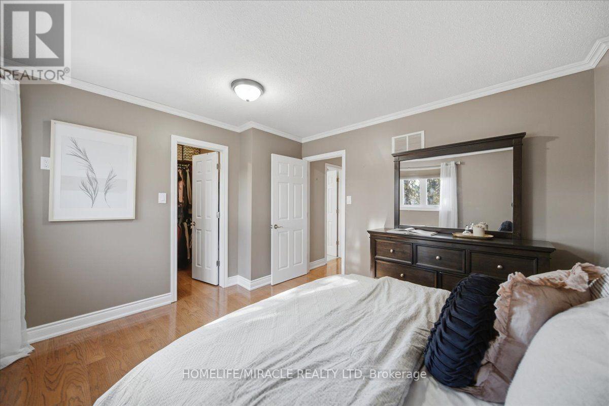 24 Huntley Court, Brampton, ON photo 13