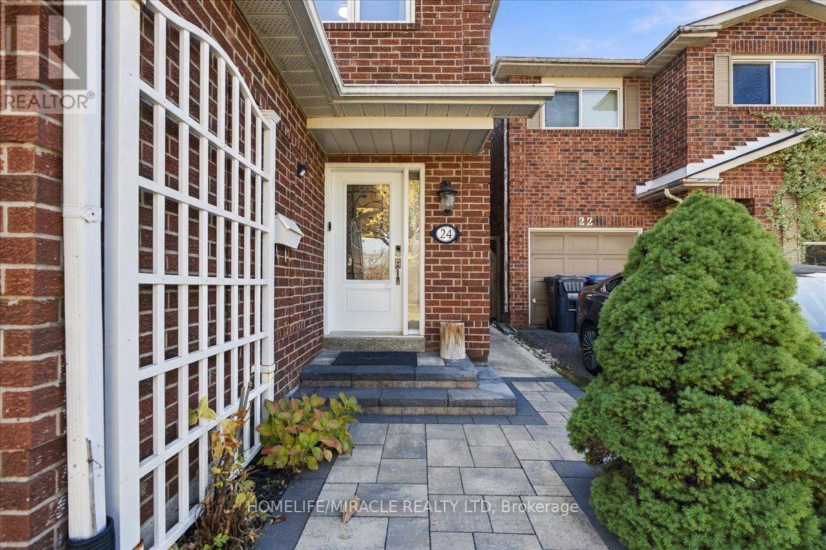24 HUNTLEY COURT, Brampton (Heart Lake West) — photo 3
