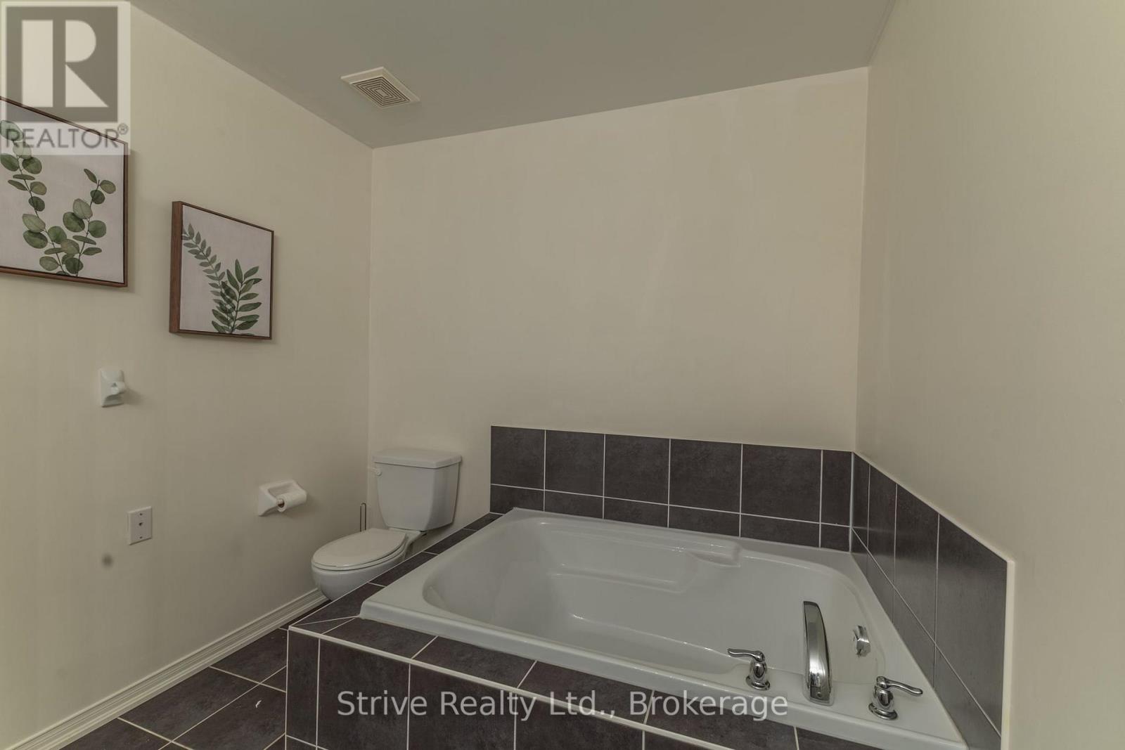 51 Aldonschool Court, Ajax, ON photo 23